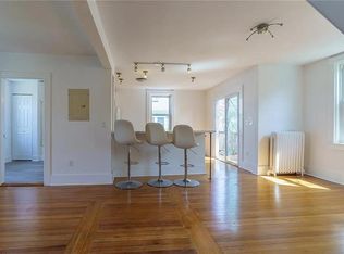 8 Friendship St #2, Newport, RI 02840