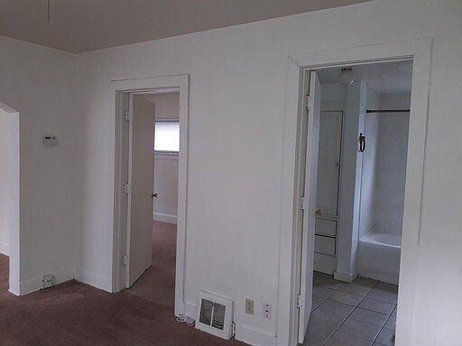 4th image of 4668 N Parkway Ave #B