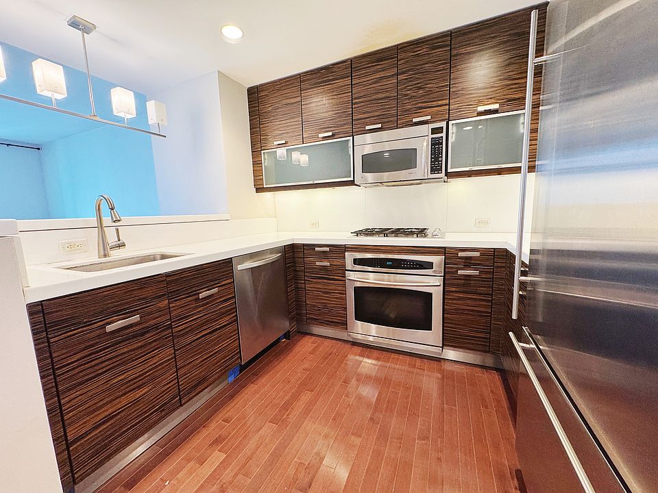 1st image of 225 E 34th St APT 15D