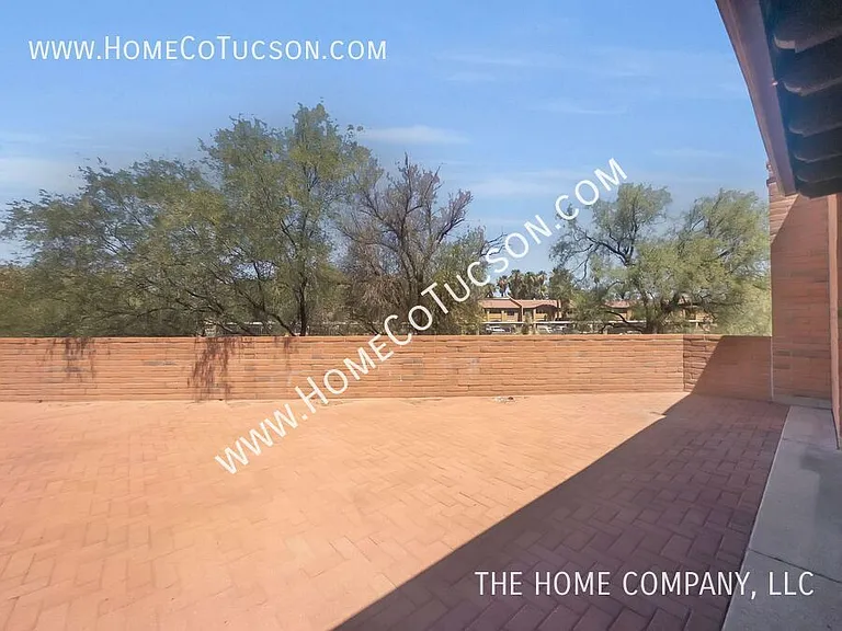 1980 W Myrtlewood Ln — Photo 29