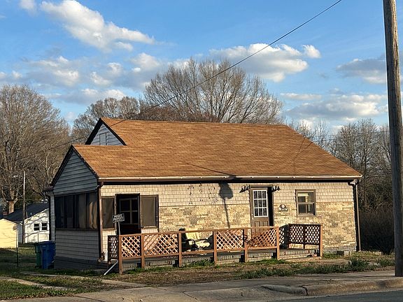 3rd image of 1607 W Main St