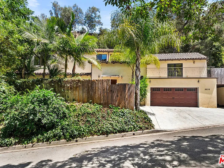 8836 Wonderland Ave — Photo 56