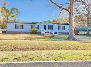 2421 Pocosin Rd, Pinetown, NC 27865