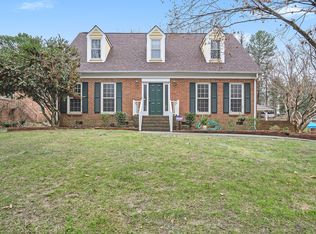 4708 Meadowridge Dr, Charlotte, NC 28226