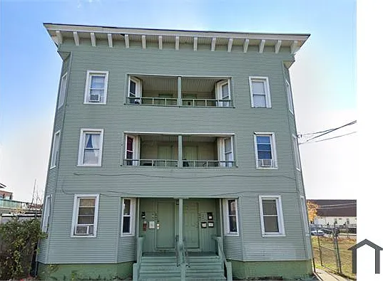 748 Maple St #3