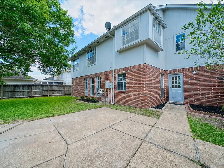 619 Green Belt Dr — Photo 31
