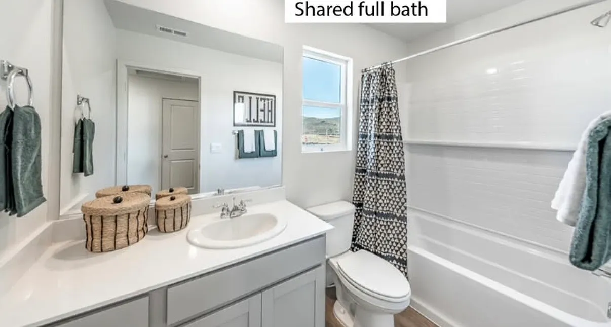 3 bed, 2.5 bath, 1500 sqft, $850 — Photo 1