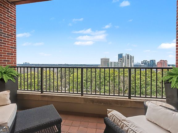 5th image of 3657 Peachtree Rd NE APT 9A