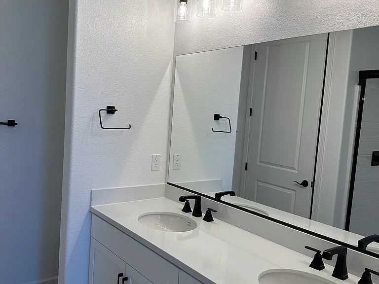679 Estancia St — Photo 6