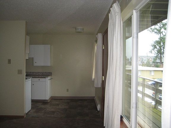 5th image of 3918 108th St SW #29