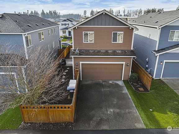 4th image of 3410 Hera Street NE