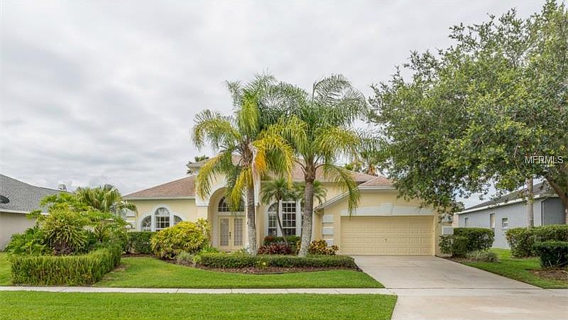 1st image of 645 Lakehaven Cir