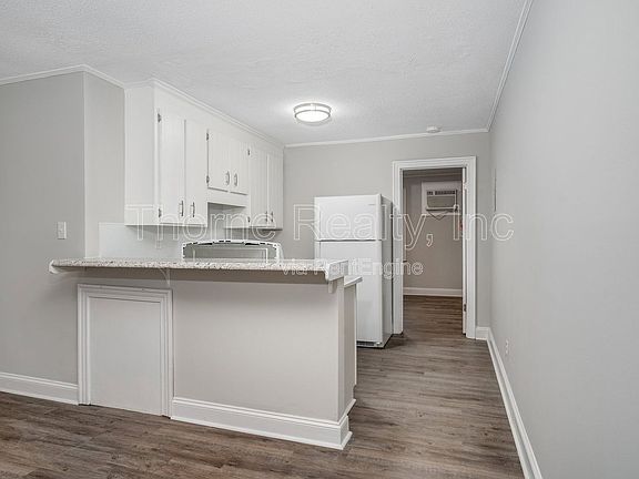 4th image of 725 Atlantic Ave