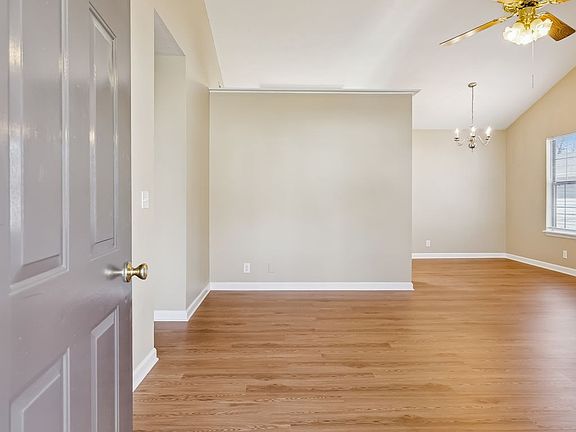 4th image of 3221 Dockside Dr