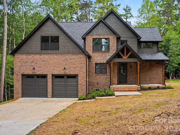 401 7th St NE, Conover, NC 28613