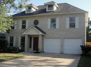 1021 Glenview Dr, Pearland, TX 77581