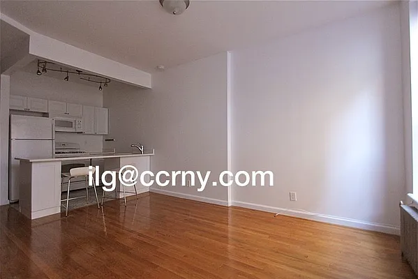 Rented by City Connections Realty | media 16