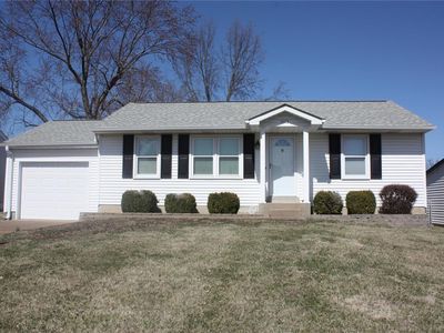 11113 Pine Forest Dr, Saint Louis, MO, 63126