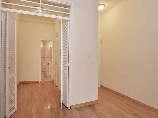 Rented by Cooper & Cooper Real Estate | media 6