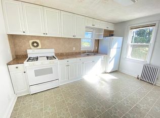 51 E 14th St FLOOR 1, Huntington Station, NY 11746