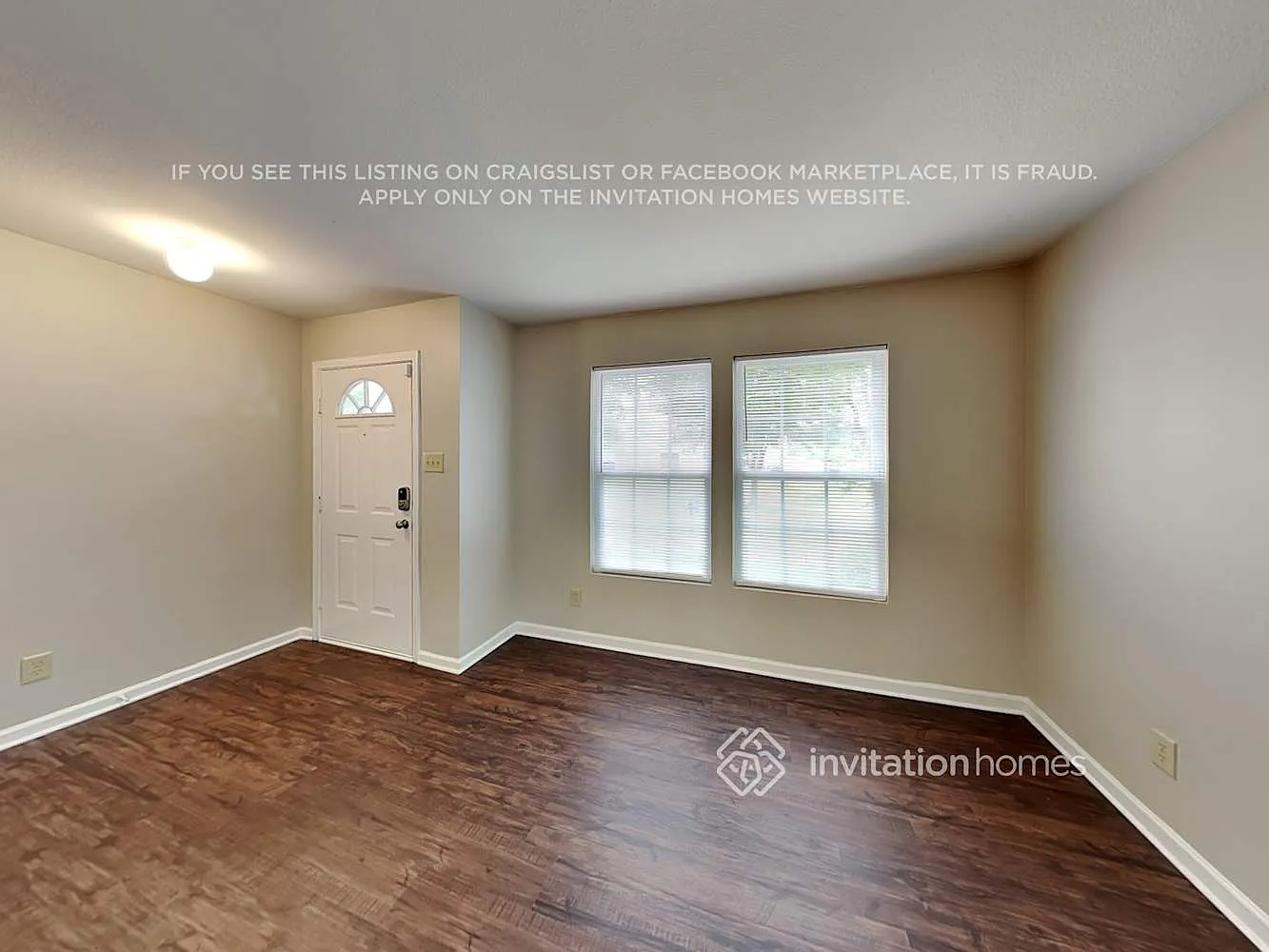 2935 Meadow Knoll Dr Charlotte, NC 28269 — Photo 4