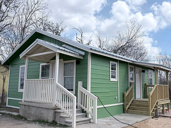2nd image of 9039 Elroy Rd