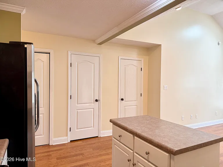 843 Bryan Cir — Photo 6