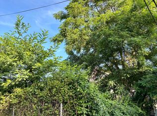 90 Lee Avenue, Bridgeport, CT 06605