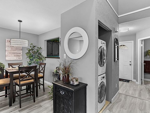 5th image of 11580 Burnett St #23