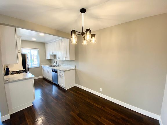 3rd image of 7731 Romaine St #8