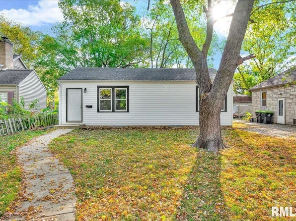 514 N 5th St, Chillicothe, IL 61523