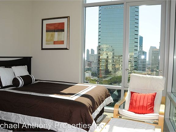 2nd image of 425 W Beech St Unit 1604