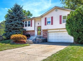 24051 Heathergreene Ct, Novi, MI 48375