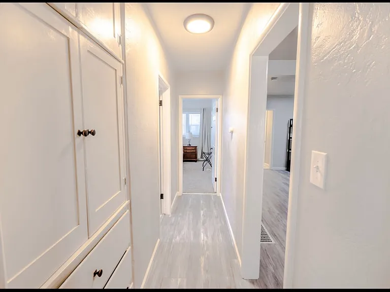 318 W Florinda St #A — Photo 18