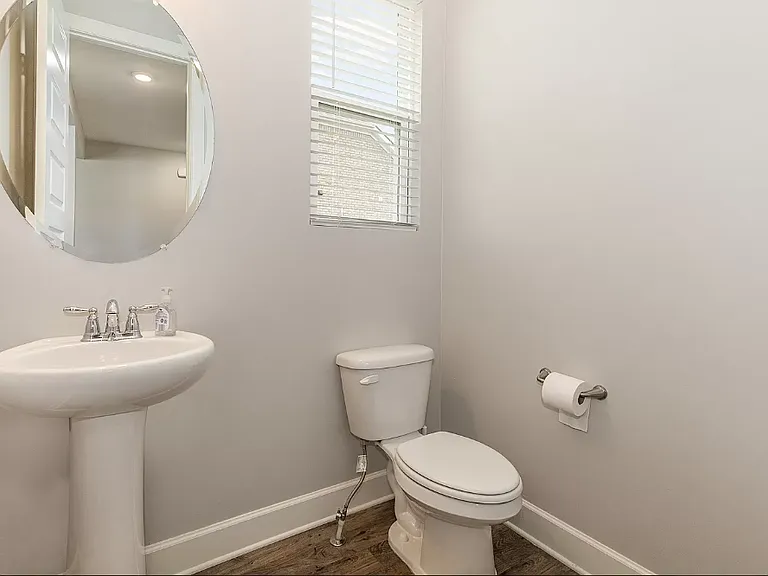 106 Durham Ln — Photo 21