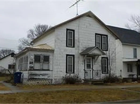 502 Franklin St, Elgin, IA 52141