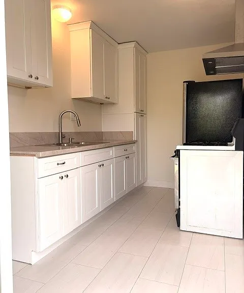 5335 El Monte Ave — Photo 7