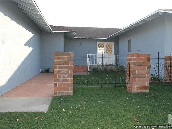4th image of 976 Calle Ruiz
