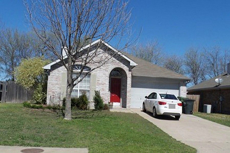 1st image of 3203 Scenic Glen Dr