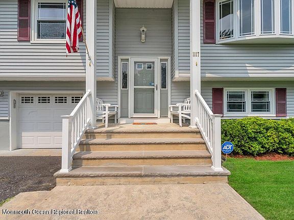 2nd image of 1117 Aspen Dr