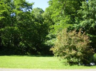 1899 Woods Edge Dr, Millport, NY 14864