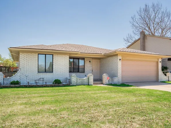 3088 Elmcrest Rd, Sterling Heights, MI 48310