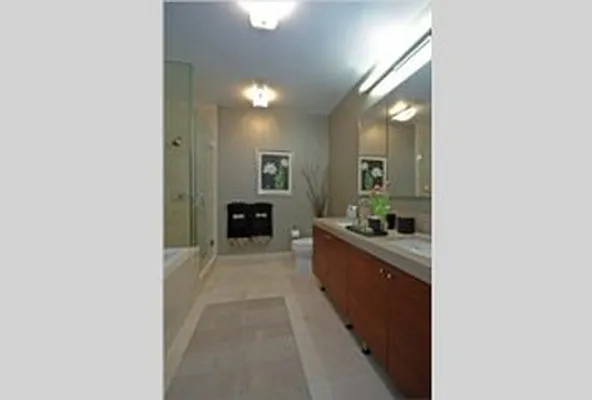 Rented by Battery Park Realty | media 31