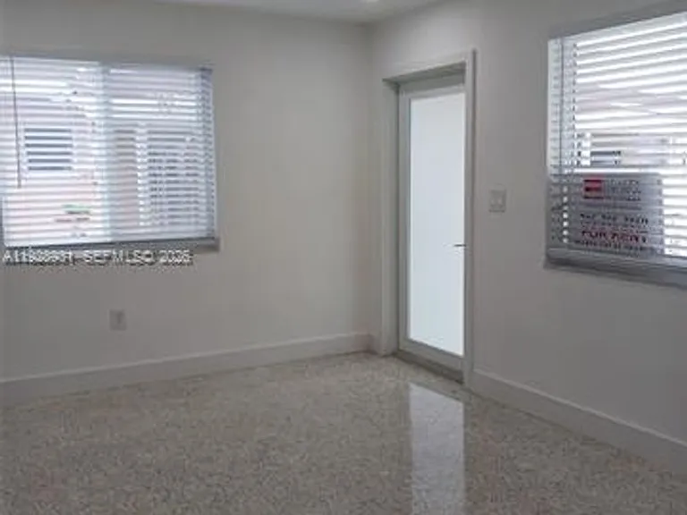 9228 SW 37th St #0 — Photo 13