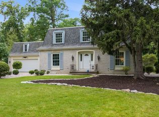 5209 Forest Grove Dr, Fort Wayne, IN 46835