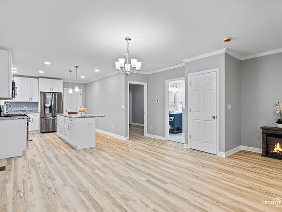 5th image of 1932 S 23rd Ave
