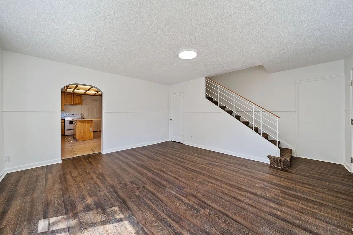 2 bed, 1.5 bath, 1500 sqft, $1,795 — Photo 4