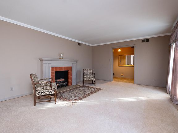 4th image of 615 Beckwood Dr