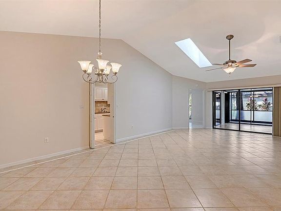 3rd image of 4799 OAK FOREST DRIVE W #43