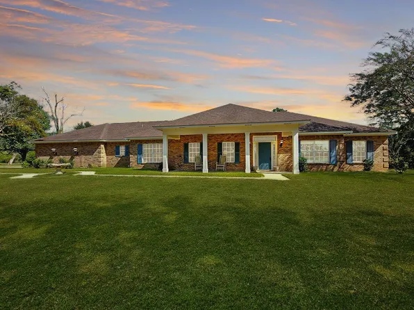 69 W Burnette Rd, Jayess, MS 39641